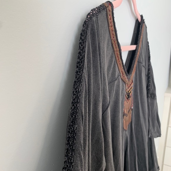 Beaded Flowy Top - Picture 6 of 10